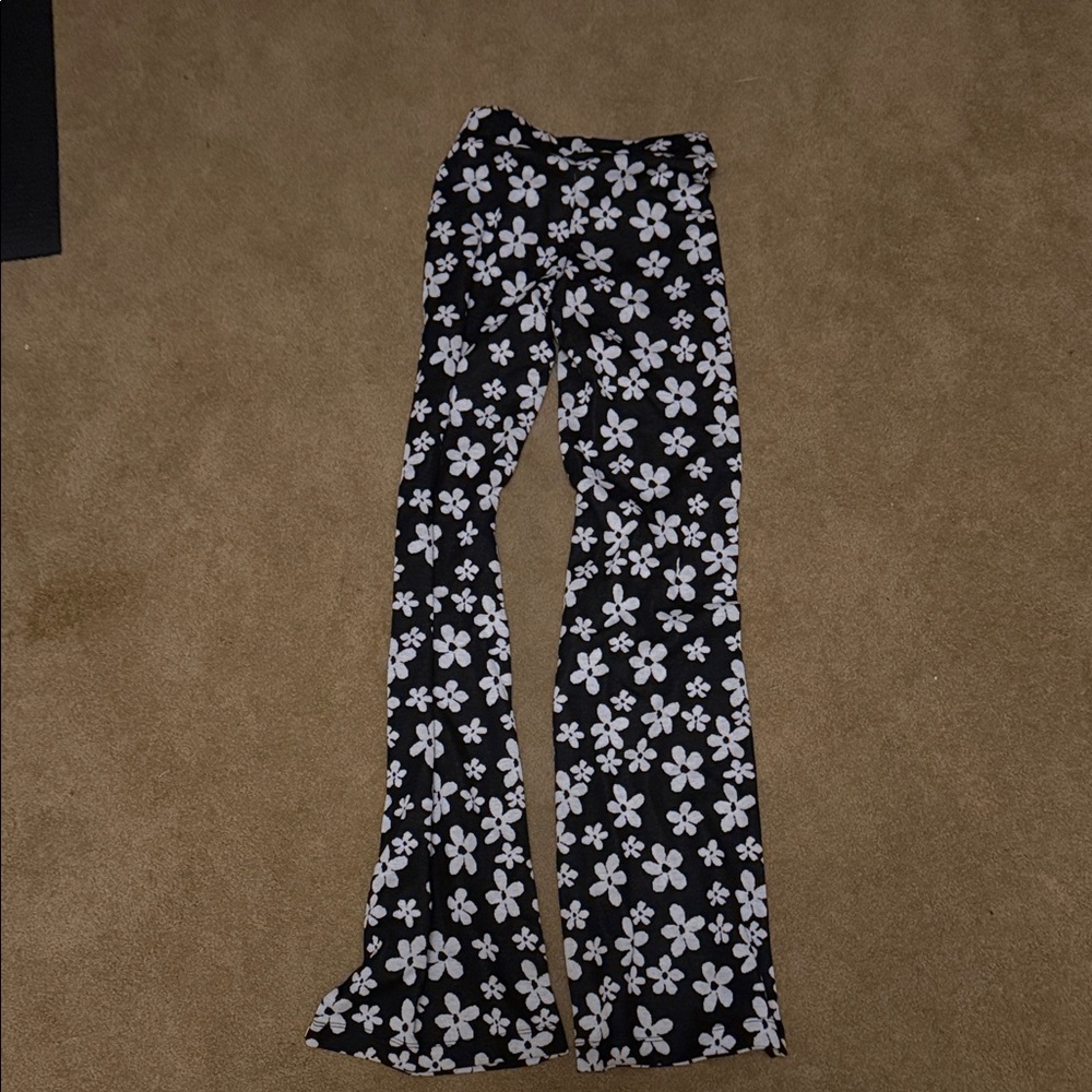 Urban Outfitters Black and White Floral Pants
